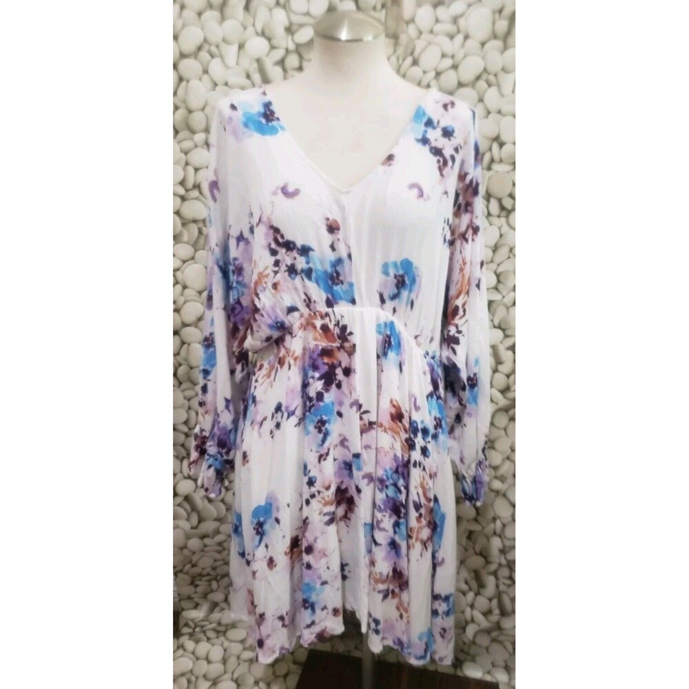 White Birch Womens Dress Size Large Floral White V Neck Rayon Lined Purple Blue